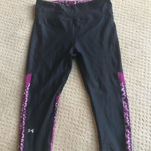 UNDERARMOUR COMPRESSION CROPS WOMENS L